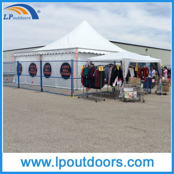 Tienda de 10M, 30 'Big Public Advertising Display